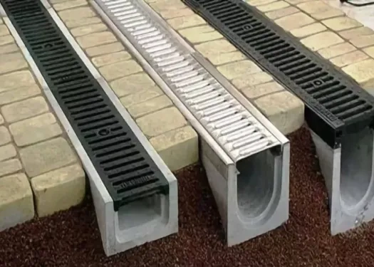 Установка лотков водостоков